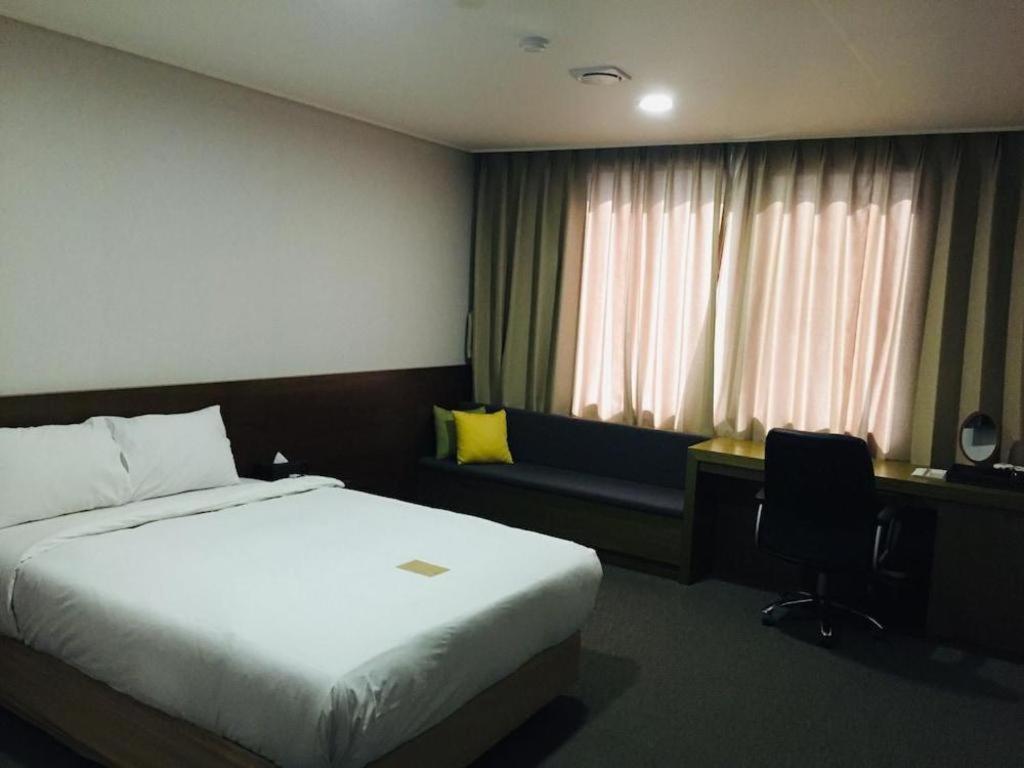 Jeonju Yeonghwa Hotel Eksteriør billede
