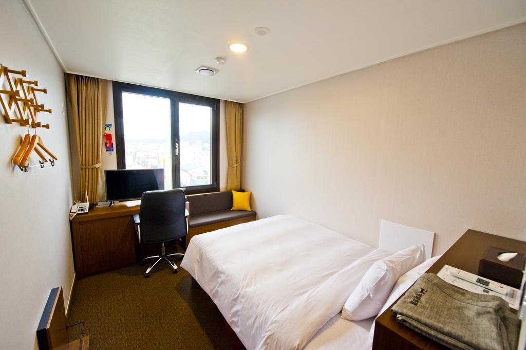 Jeonju Yeonghwa Hotel Værelse billede